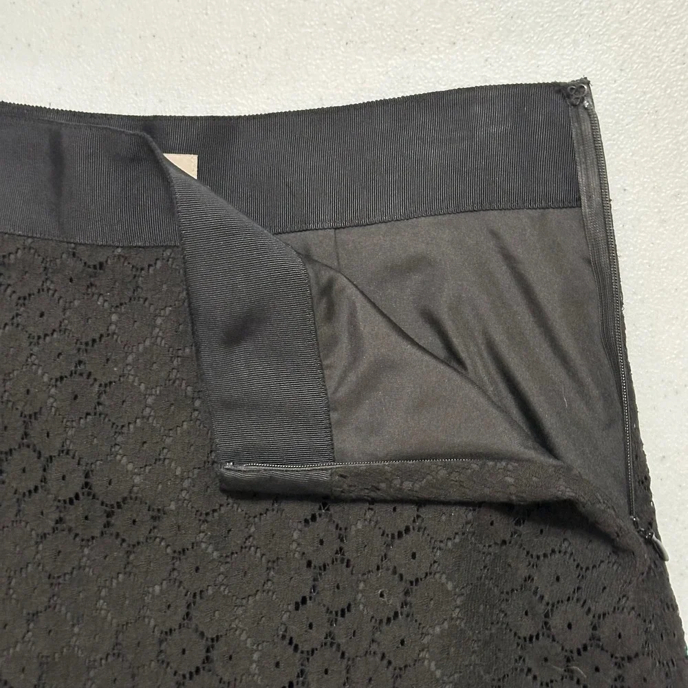Ann‎ Taylor Loft Black Lace Skirt A-Line Eyelet Mini Skater Lined Petite Sz 8P